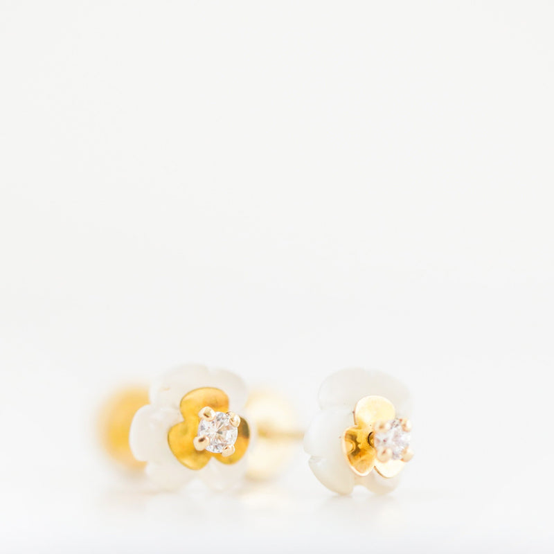 Mother Pearl and Zirconia Flower